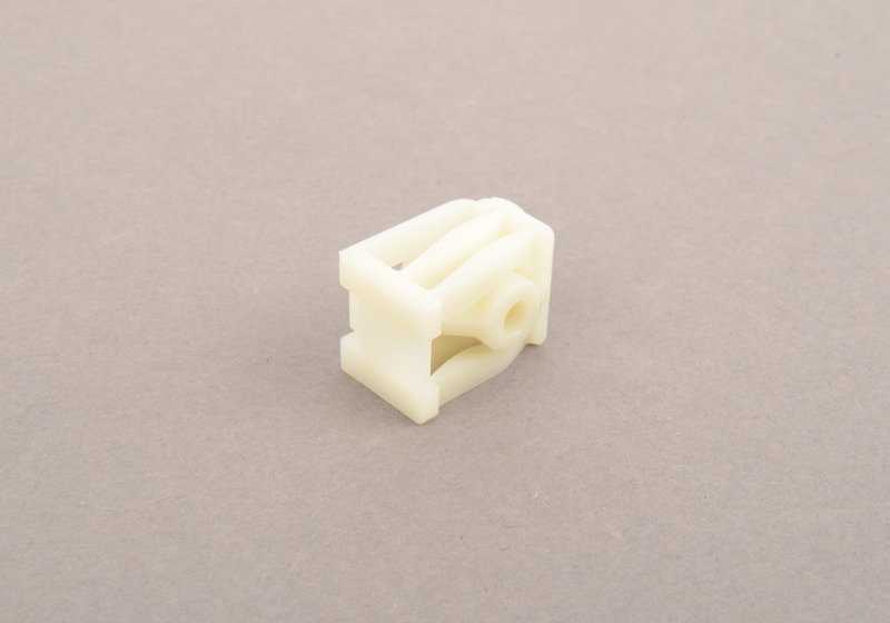 Clip de plástico OEM 07147311312 para BMW {F40, F70, F44, F45, F46, F87, G42, U06, F74, F78, G87, G20, G21, G28, G80, G81, F32, F33, F36, G22, G23, G26, G82, G83, F07, F10, F11, F90, G30, G31, G60, G61, G68, G90, G99, F06, F12, F13, G32, F01, F02, F