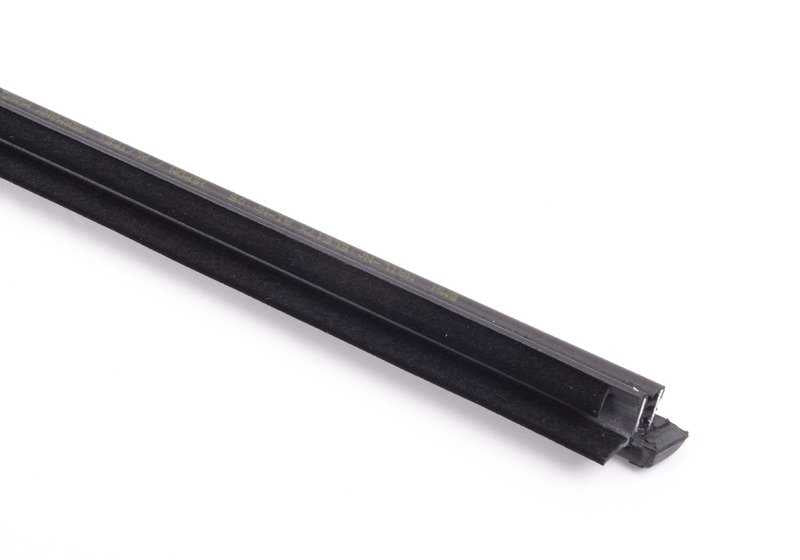 Tapón embellecedor exterior puerta delantera izquierda OEM 51337164937 para BMW E81, E82, E88. Color negro mate. Original BMW.