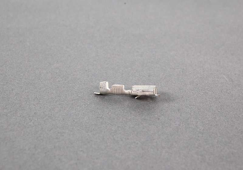 Terminal hembra OEM 61131362868 para BMW E81, E82, E87, E88, E36, E46, E90, E91, E92, E93, E34, E39, E60, E61, E63, E64, E84, E83, E53, Z3, E89. Original BMW.
