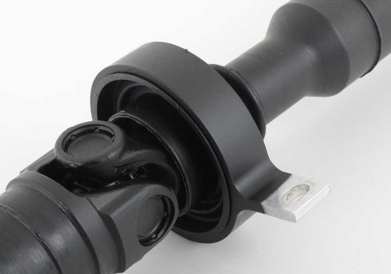 Cardán de transmisión manual OEM 26107572907 para BMW E90, E90N, E91, E91N, E92, E92N, E93, E93N. Longitud 1539 mm. Original BMW.
