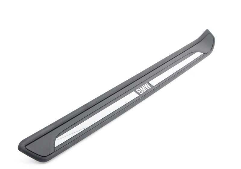 Embellecedor entrada puerta cromado izquierdo OEM 51477180739 para BMW Serie 1 E81 (116d, 116i). Compatible con modelos fabricados entre 2007 y 2011. Pieza original BMW.