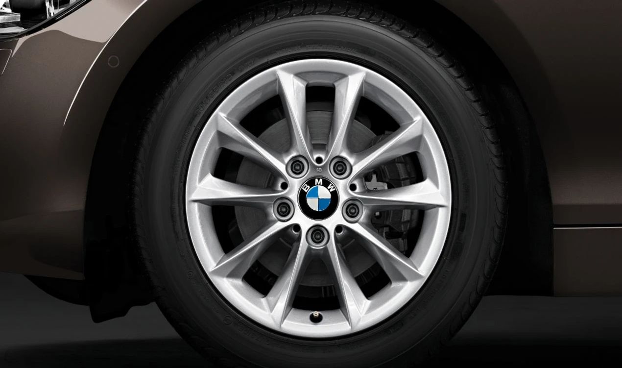 Llanta de aleación V-Spoke 411 OEM 36116796200 para BMW F20, F21, F22, F23. Original BMW.