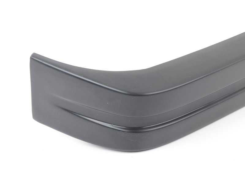 Moldura lateral derecha OEM 51121877022 para BMW E24. Original BMW.