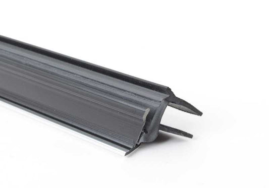 Front right inner moulding for BMW 5 Series E39 (OEM 51218185816). Original BMW