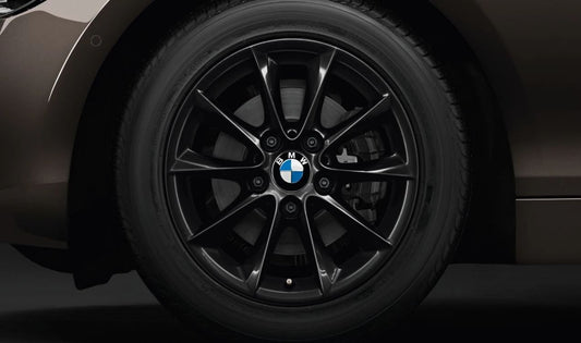 Llanta de aleación diseño V-Radio 411 negra OEM 36116867125 para BMW F20, F21, F22, F23. Original BMW.