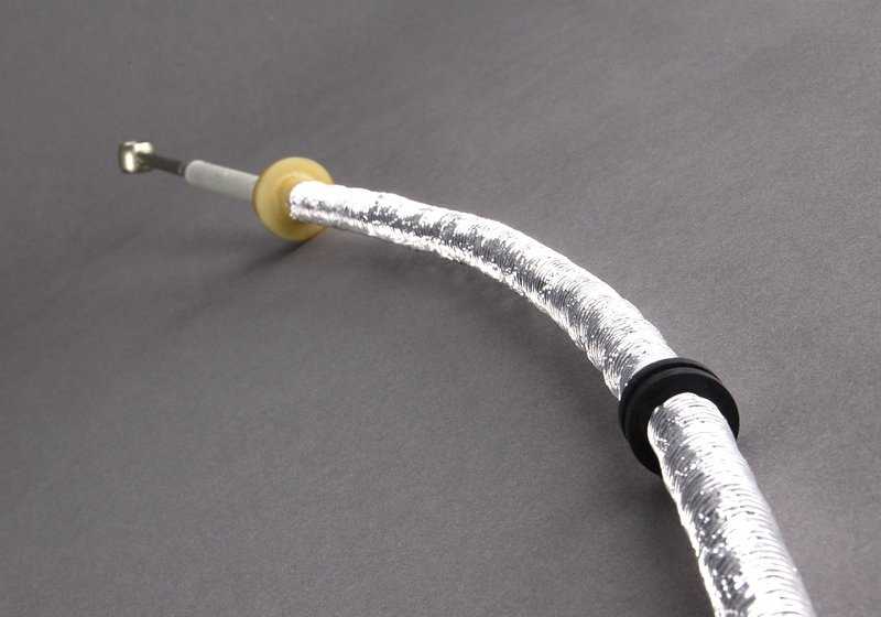 Cable de mando del árbol de levas OEM 25117531708 para MINI R53 Cooper S (2001–2006). Original MINI.