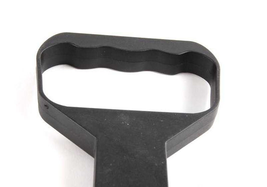 Handle OEM 51717030528 for BMW 3 Series E46, X3 E83, X3 E83 LCI. Genuine BMW.