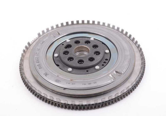 Volante bimasa OEM 21212283810 para BMW E90, E90N, E92, E92N, E93, E93N. Original BMW.