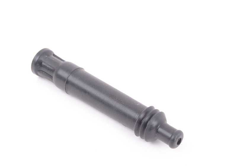 OEM BUJÍA CONNECTOR 12121710707 for BMW E30, E31, E32, E38. Original BMW piece, ideal for keeping the ignition system in optimal conditions.
