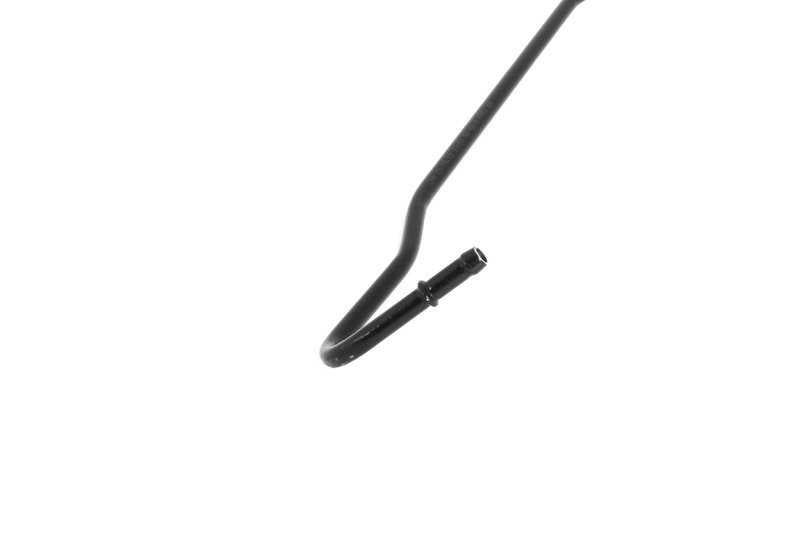 Tubería de alimentación de combustible OEM 16121182171 para BMW E34. Original BMW.