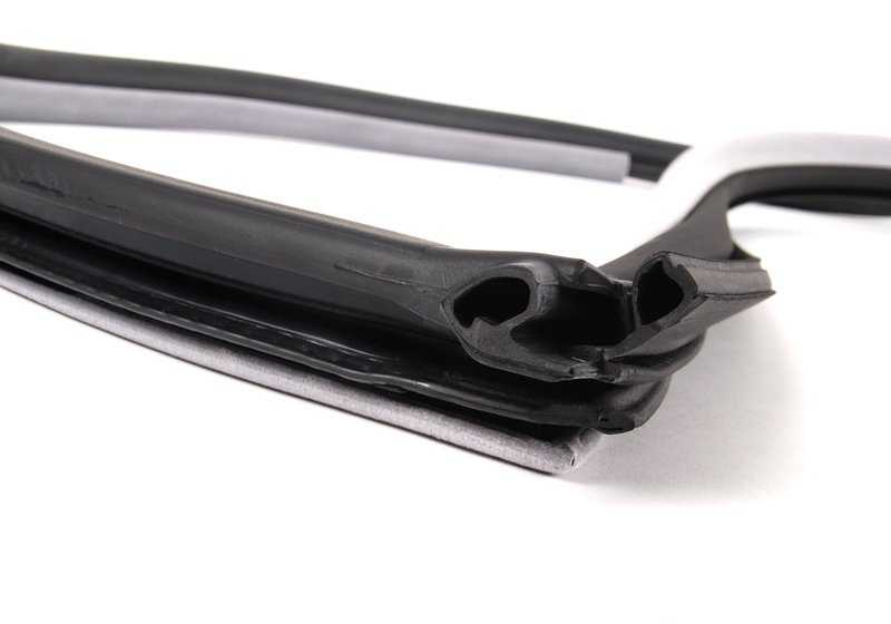 Cantonera a quitté l'OEM 51717161691 pour la série BMW 3 E46. BMW d'origine.