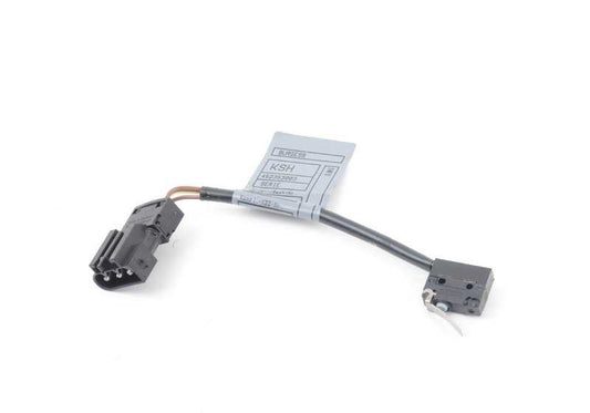 Microinterruptor cierre portón trasero OEM 61318355127 para BMW E34, E39. Original BMW.