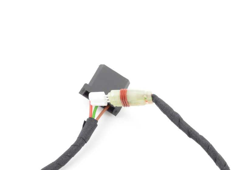 Juego cables eléctricos retrovisor izquierdo OEM 67137232747 para BMW Serie 1 E87, E88, Serie 3 E90, E92, Serie 5 F10, F11, Serie 6 F12, F13… y más. Original BMW.