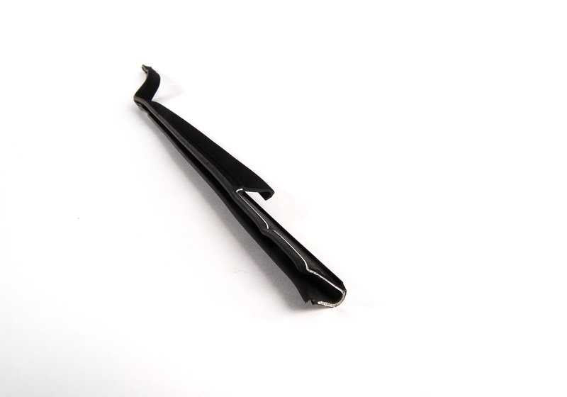 Burlete exterior ventanilla izquierda OEM 51228204231 para BMW Serie 7 E38 (728i, 730i, 735i, 740i) todos los modelos compatibles. Original BMW.