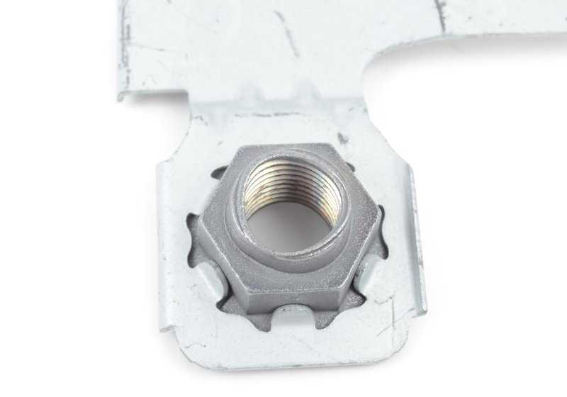 Clip tuerca derecha OEM 31106783592 para BMW Serie 5 F07, F07N, F10, F10N, F11, F11N, F18, F18N, Serie 6 F06, F06N, F12, F12N, F13, F13N y Serie 7 F01, F01N, F02, F02N, F04. Original BMW.