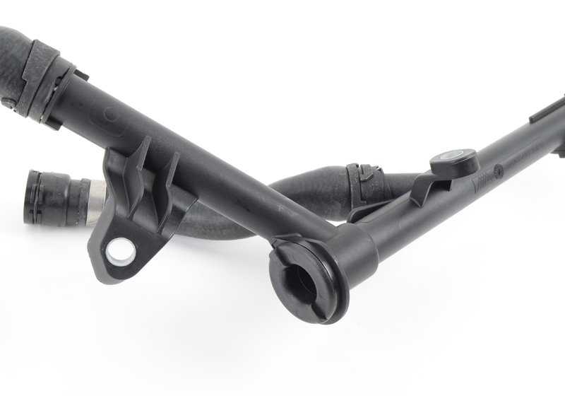 Tubo del refrigerante OEM 17127646152 para BMW X3 F25 y X4 F26 con motor N55. Original BMW.