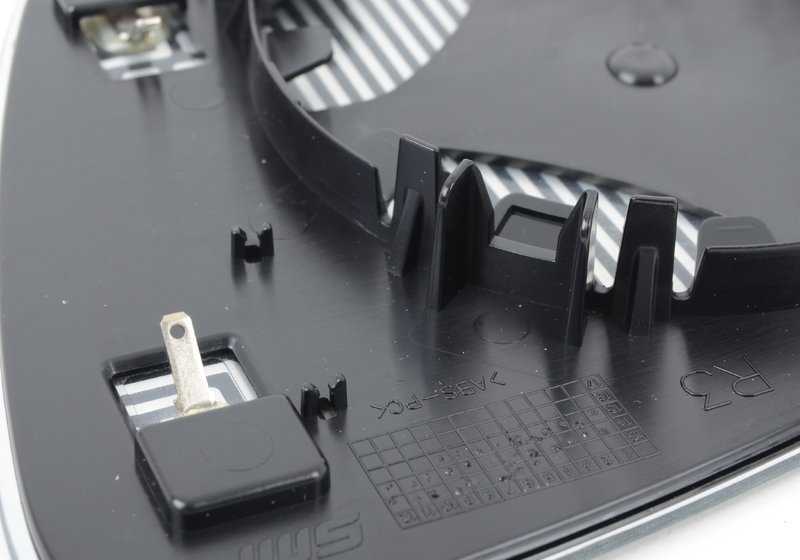 Cristal espejo con calefacción convexo derecho OEM 51167285000 para BMW F20, F21, F22, F30, F31, F32, F36, i3, X1... y más. Original BMW.