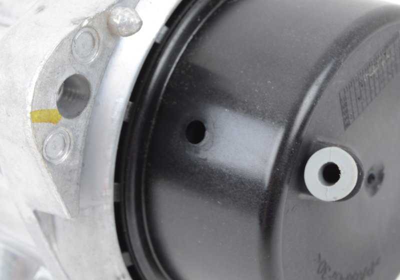 Soporte motor izquierdo OEM 22116786695 para BMW E90, E91, E92, E93. Original BMW.