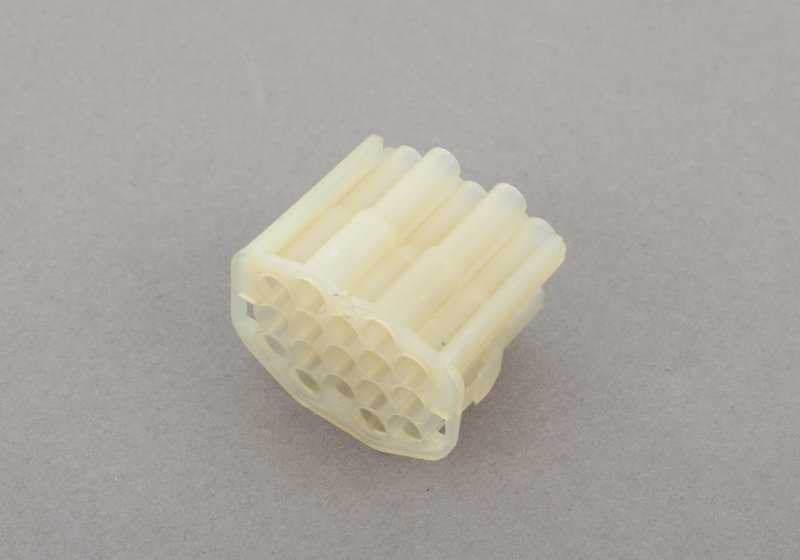 Conector eléctrico OEM 61131375690 para BMW E30. Original BMW.