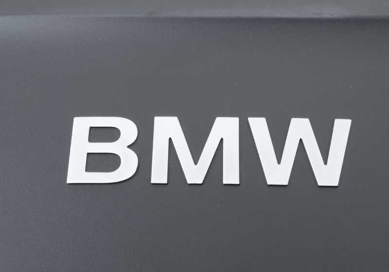 Cubierta para bobinas de encendido OEM 11127641556 para BMW F20, F21, F22, F23, F30, F31, F34, F32, F33, F36. Original BMW.