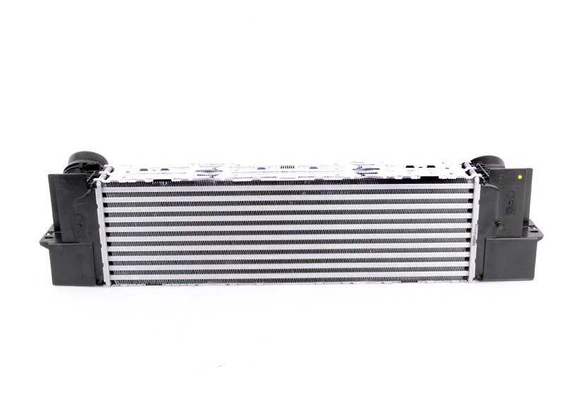 Intercooler OEM 17517823570 para BMW X3 (F25) y X4 (F26). Original BMW.
