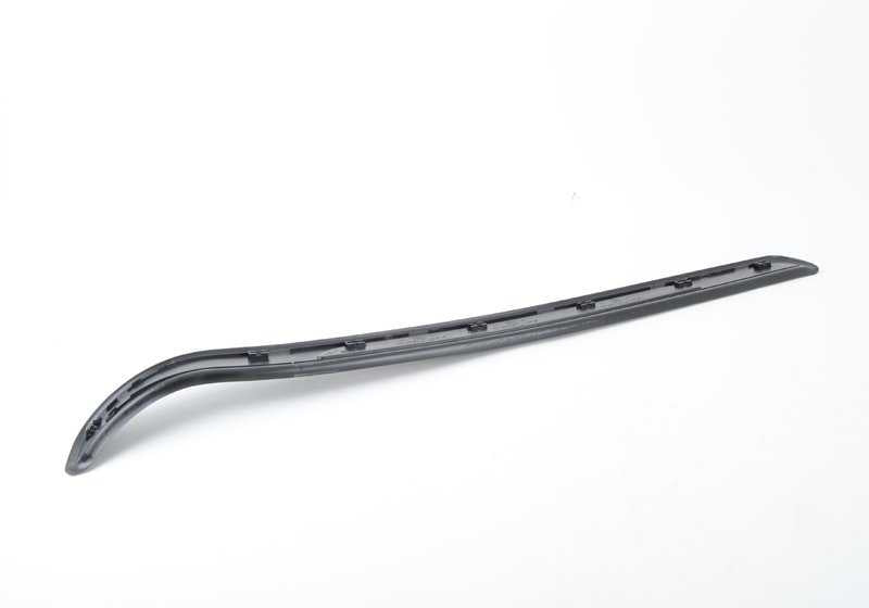 Embellecedor entrada derecha OEM 51478046480 para BMW E92, E92N, E93, E93N. Original BMW.