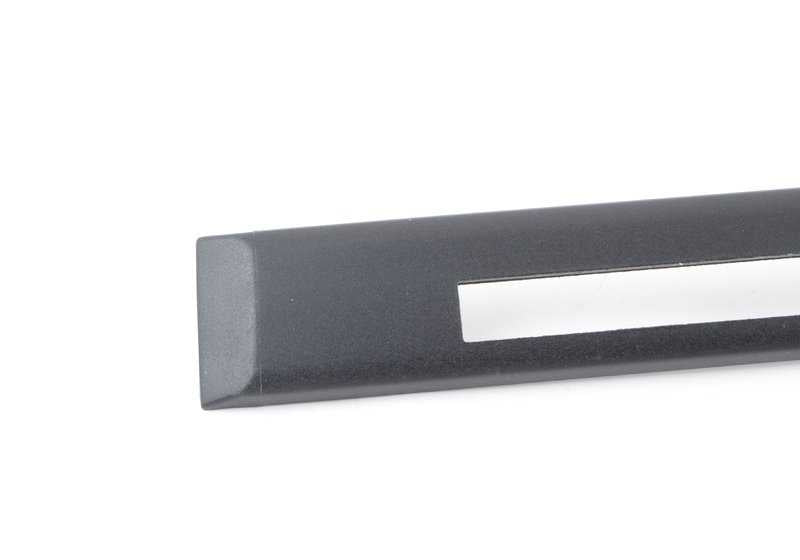 Cubierta superior cromada OEM 51318125886 para BMW Serie 7 E38. Recambio original BMW.