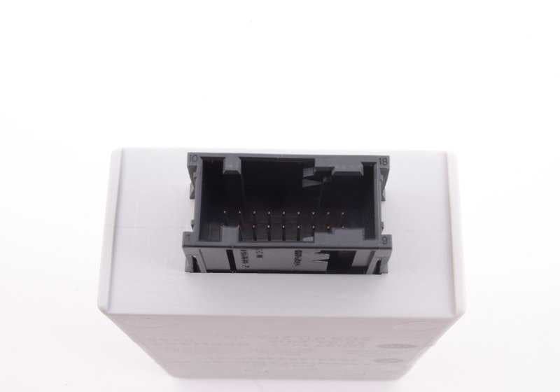 Módulo de control asistente de aparcamiento OEM 66336873360 para BMW F07, F10, F11, F18, F06, F12, F13, F01, F02. Original BMW.