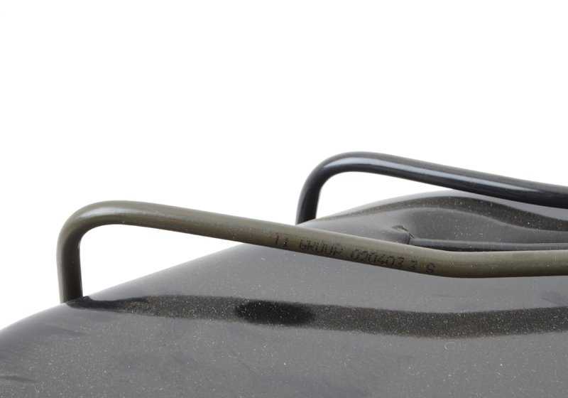 Depósito de combustible metálico OEM 16111180175 para BMW E30. Capacidad 63L. Original BMW.