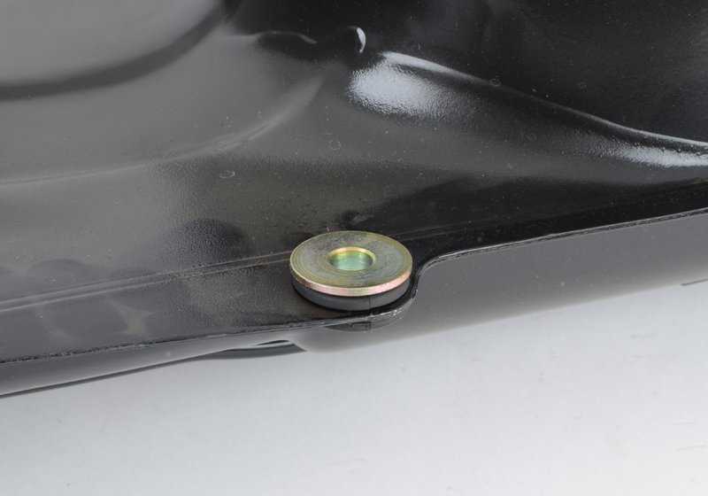 Depósito de combustible metálico OEM 16111180175 para BMW E30. Capacidad 63L. Original BMW.