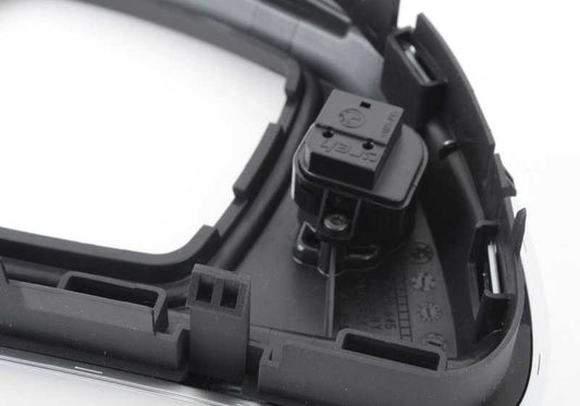 Embellecedor palanca de cambios DKG OEM 51169110645 para BMW E82, E88. Original BMW.