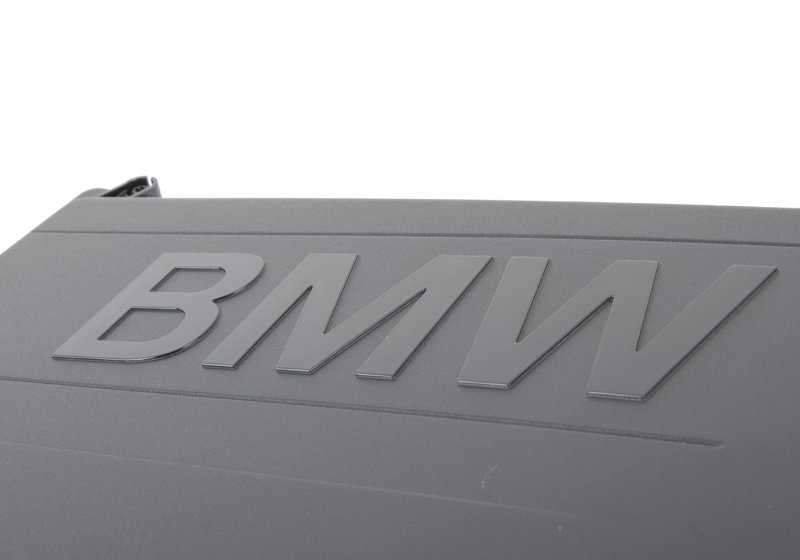 Silenciador de admisión OEM 13717582311 para BMW F01, F02. Original BMW.