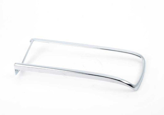 Marco embellecedor izquierdo OEM 63211361519 para BMW E12. Pieza original BMW.