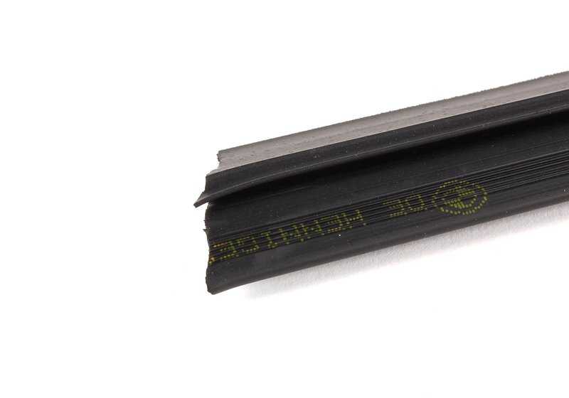 Burlete exterior ventanilla izquierda OEM 51211913055 para BMW E30 (316i con motor M10 y M40, todos los tipos y transmisiones). Original BMW.
