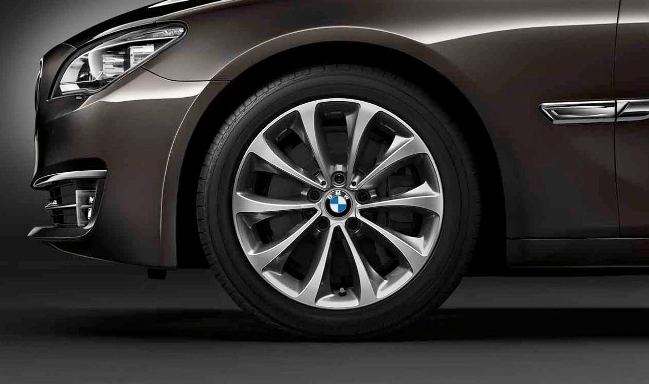 Llanta de aleación estilo turbina 452 de 19" OEM 36116859877 para BMW F07, F07N, F01, F01N, F02, F02N, F04. Acabado bicolor ferric grey brillante. Original BMW.