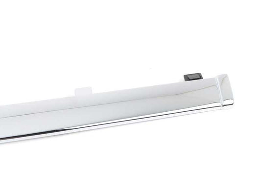 Embels centrali del paraurti anteriore OEM 51111908066 per la serie BMW 7 E32. BMW di riserva originale.