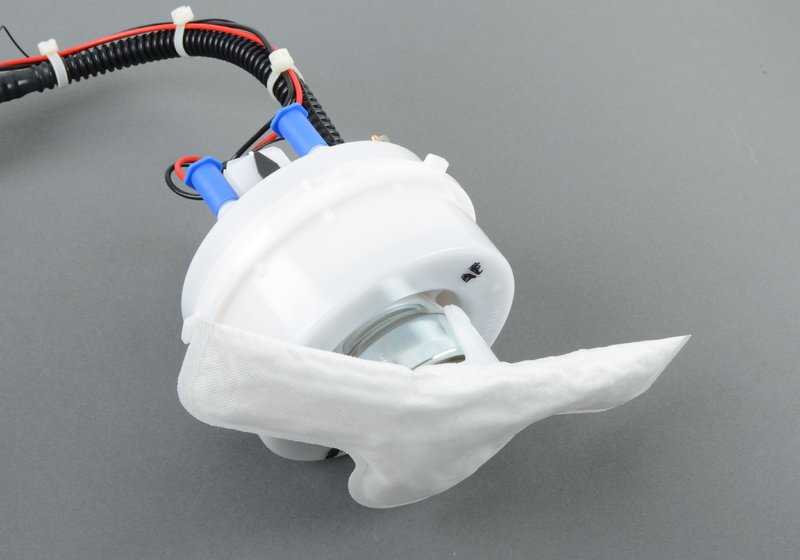 Pompe à carburant OEM 16117260644 pour BMW F07, F10, F11. BMW d'origine.
