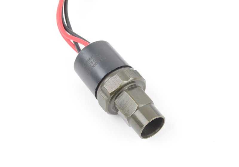 Interruptor de presión del aire acondicionado OEM 64538390815 para BMW E36 y E31. Original BMW.