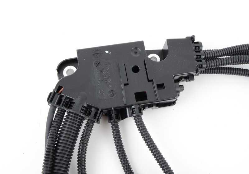 Cableado sensor motor OEM 12517614761 para BMW E82, E88, E90, E91, E92, E93, F07, F10, F11, F06, F12, F13, F02, E84. Original BMW.