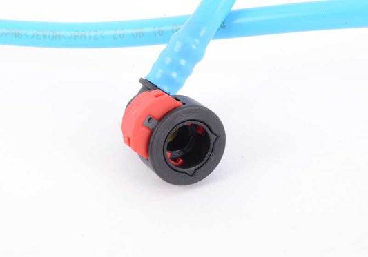 Tubería de combustible trasera OEM 16127205302 para BMW F10, F10N, F11, F11N, F06, F06N. Original BMW.