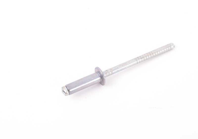 BLIND REMACHE OEM 07119904139 for BMW X3 E83. Original BMW piece for lining fixations and front brackets.