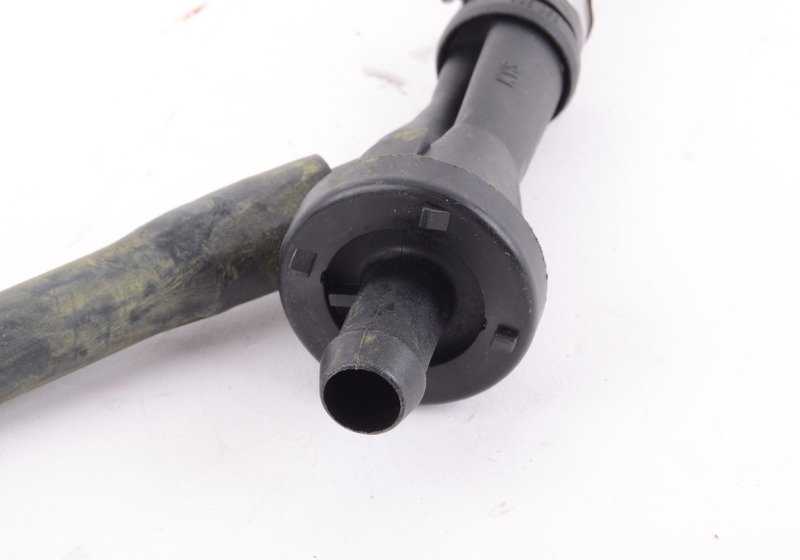 Bomba de vácuo com tubos OEM 11617515362 para BMW E46. BMW original.