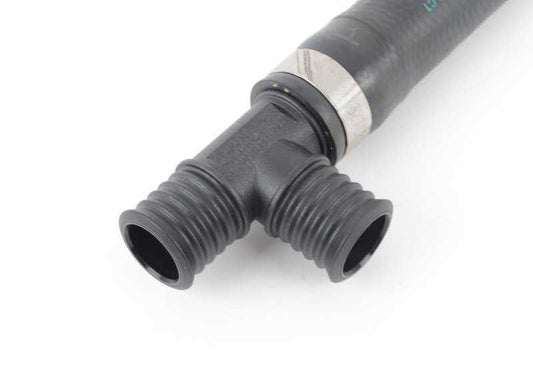 Manguera de calefacción con derivación OEM 64218375524 para BMW E39. Original BMW.