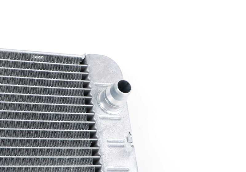 Radiador de refrigerante OEM 17118669004 para BMW F07, F07N, F10, F10N, F11, F11N, F06, F06N, F12, F12N, F13, F13N. Original BMW.