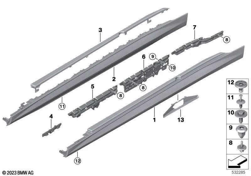 Door sill trim upper right for BMW G60, G61 (OEM 51778084762). Original BMW.