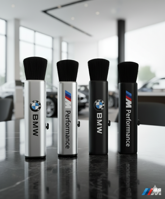 Cepillo de Limpieza Premium con Logo BMW o ///M – Diseño Compacto y Retráctil