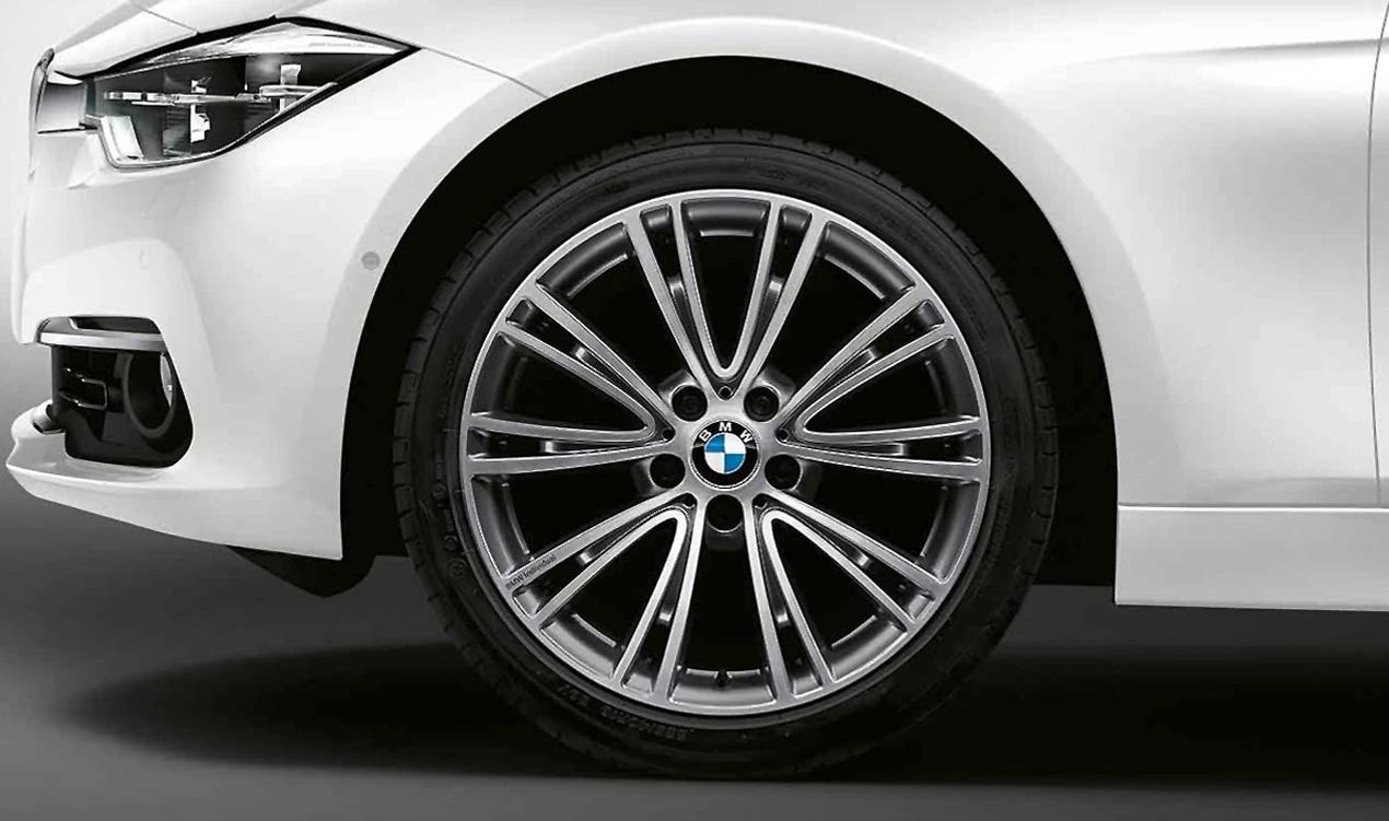 Llanta de aleación diseño V-Radio 19" OEM 36118047259 para BMW F30, F31, F32, F33, F36. Original BMW.