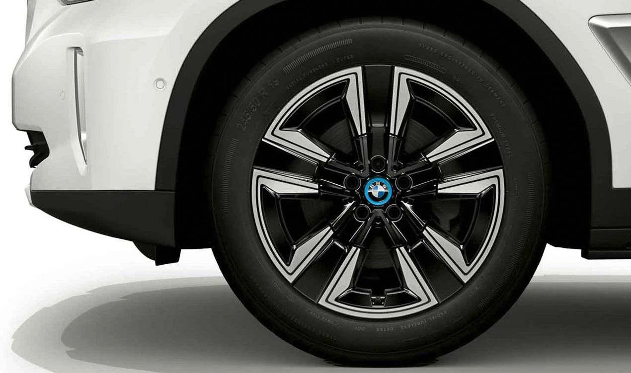 19 "Aerodynamik 842 Jet Black Oem 36116894843 alloy tire for BMW X3 G01N, G08, G08N and X4 G02N. Compatible with RDC module. Includes screws and lid. Original BMW.