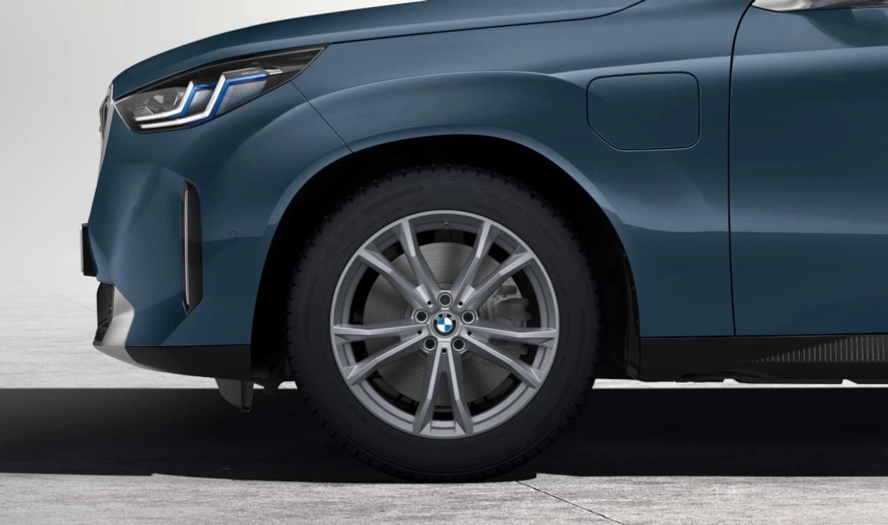 Rueda completa de invierno 19" Doble radio 903 Refined Silver con neumático Goodyear OEM 36115B4E9C5 para BMW X3 G45. Original BMW.