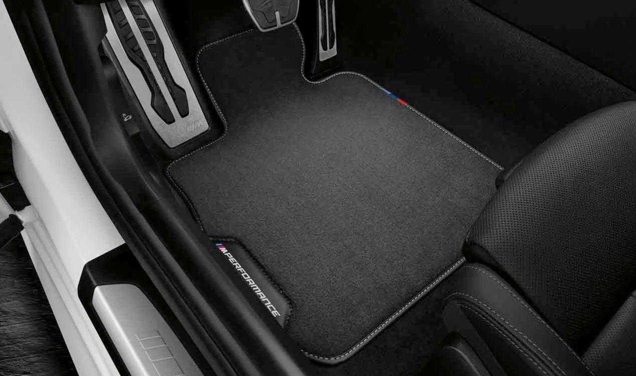 Alfombrillas M Performance OEM 51472467899 para BMW G32 (620d, 630d, 630i, 640d, 640i, versiones xDrive incluidas). Juego completo, diseño deportivo con logo M. Original BMW.